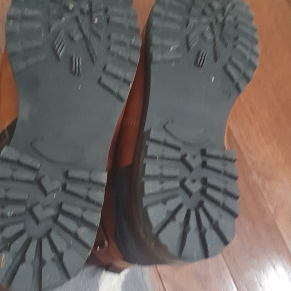 Steve Madden Boots - Picture 4 of 9